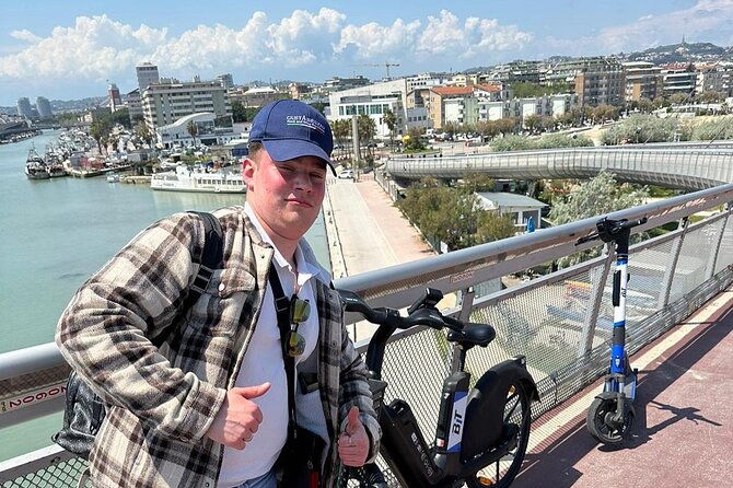 pescara-tour-by-e-scooter-or-bike-among-art-flavors-and-shopping