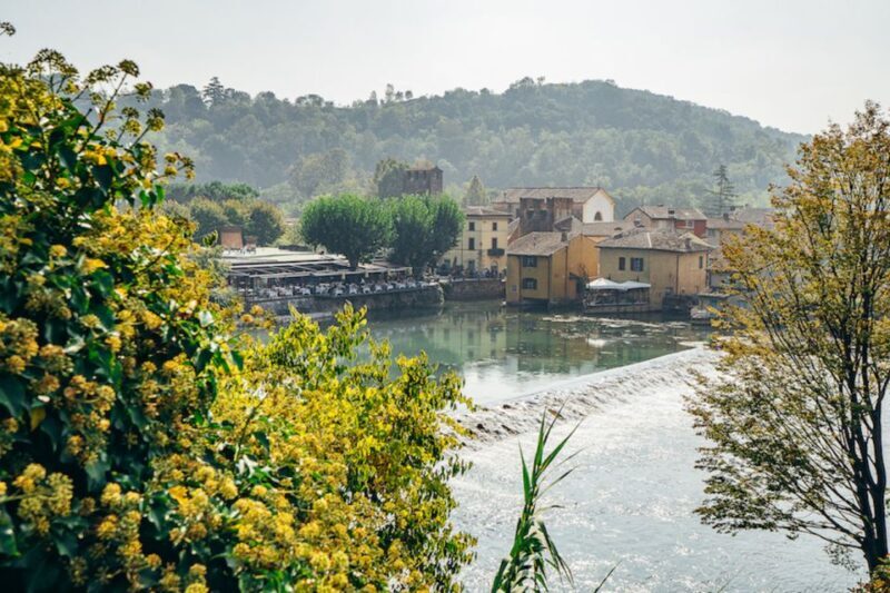 Peschiera del Garda: Lake Garda & Borghetto E-Bike Tour - The Itinerary in Detail