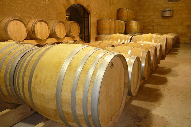 pessac-leognan-4-5-hours-wine-tour-in-a-citroen-2cv-from-bordeaux