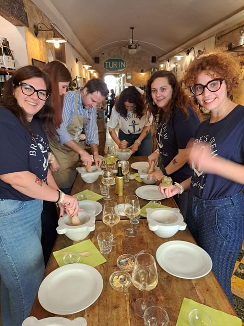 pesto-experience-trattoria-turin-experiences-and-traditions-in-sestri-levante