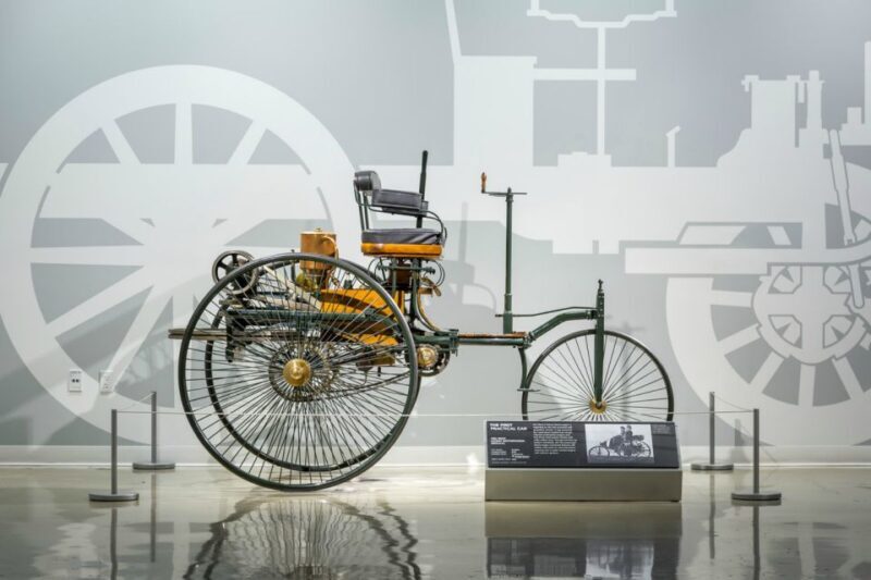 Petersen Automotive Museum Private Highlights Tour - FAQ
