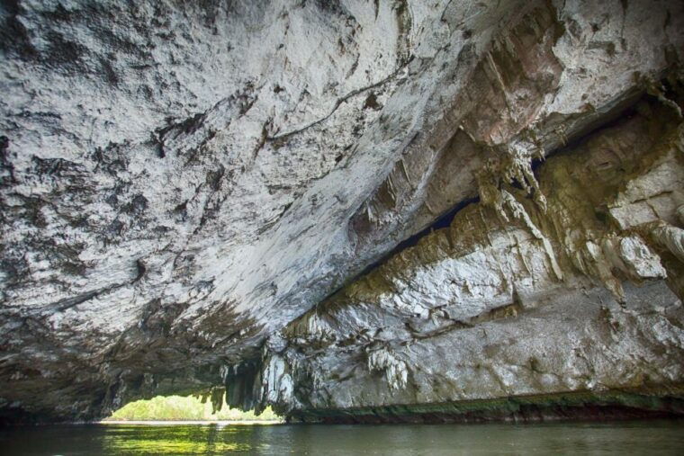 phang-nga-bay-early-bird-james-bond-beyond-tour