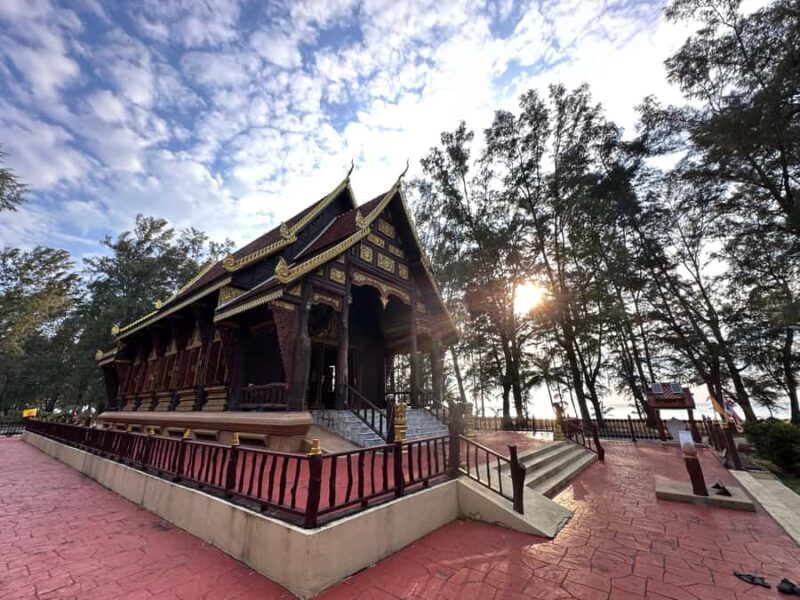 Phang Nga: Long Lae Market and Wat Tha Sai Temple Tour - The Sum Up