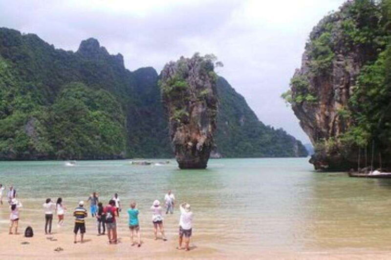 phangnga-bay-cave-canoe-james-bond-island-all-inclusive