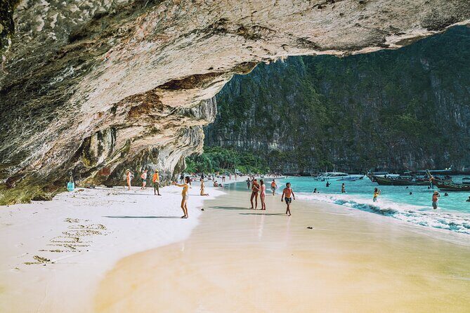 Phi Phi 1 Day tour by speed catamaran with Phuket transfers - The Experience in Detail