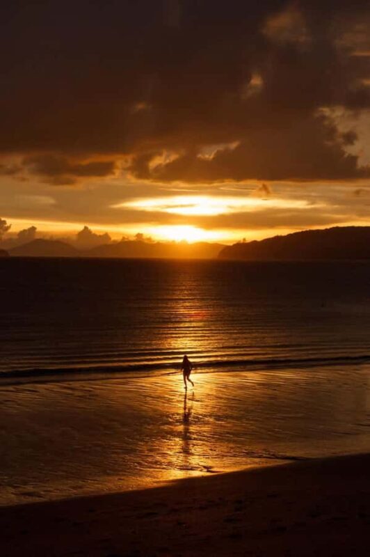 Phi Phi & 4 Islands sunset tour plus bioluminescent plankton - Practical Tips for Booking and Enjoying the Tour