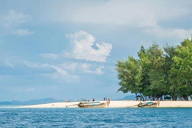 Phi Phi Bamboo Island By Speed Boat Premium Trip - Exploring the Phi Phi Bamboo Island by Speed Boat Premium Trip: A Detailed Review