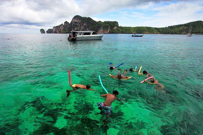 Phi Phi Early Bird Premium Tour by Speed Boat With Lunch - Exploring the Iconic Phi Phi Islands