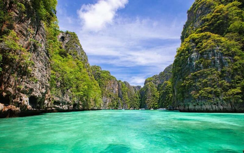 Phi Phi: Full-Day Phi Phi Islands & Sunset Tour by Speedboat - The Allure of the Phi Phi Speedboat Tour