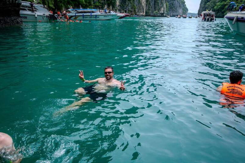 phi-phi-golden-hour-with-premium-traditional-thai-boat