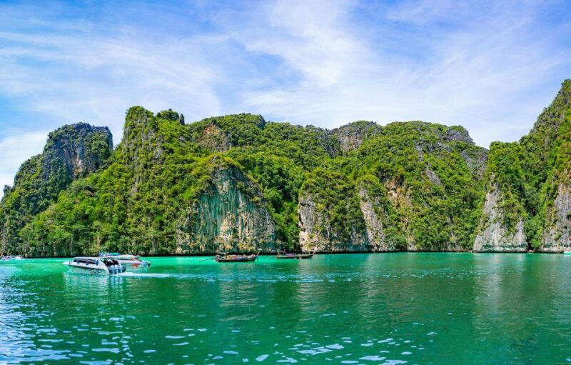 phi-phi-half-day-phi-phi-snorkeling-trip-by-longtail-boat