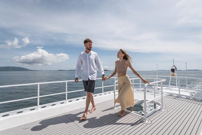 Phi Phi Island & Khai Island by Sawanu Speed Catamaran - What Makes This Tour Stand Out?