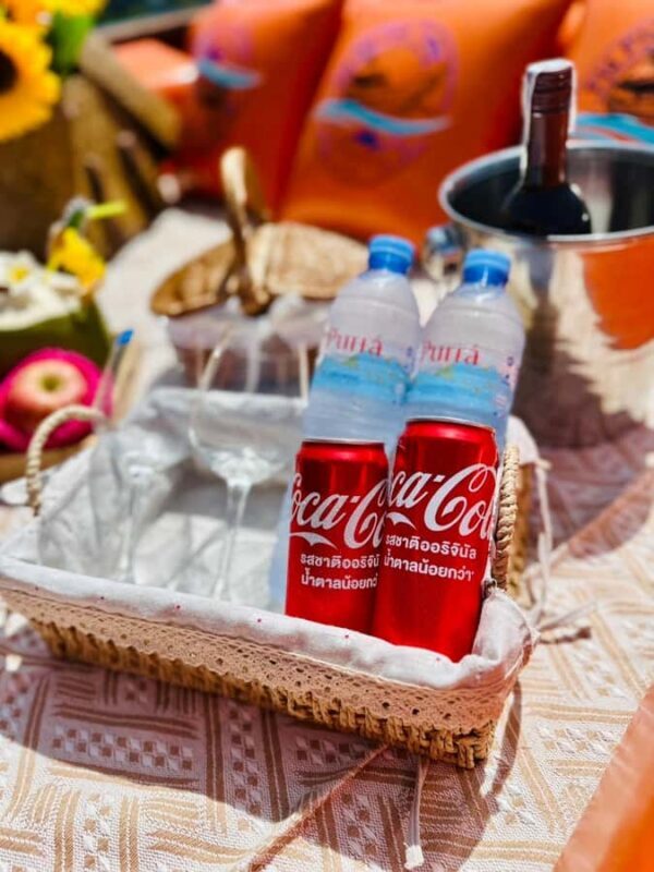 Phi Phi island : private long tail luxury with snorkeling - Key Points