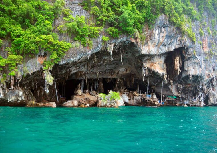 phi-phi-islands-half-day-private-speed-boat-charter
