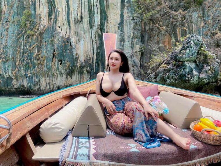 phi-phi-luxury-private-longtail-boat-to-maya-bay-with-lunch