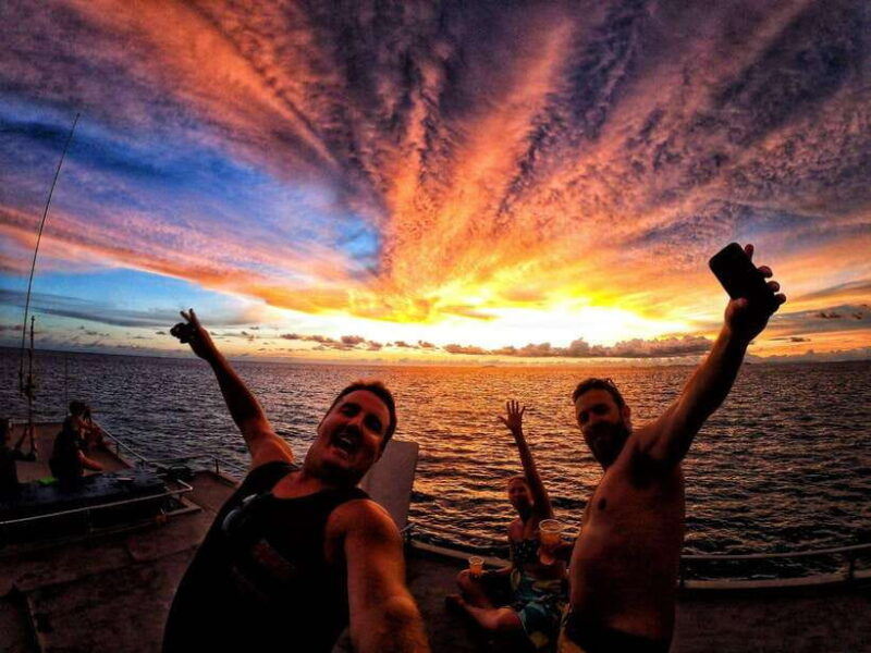 phi-phi-maya-bay-sleepaboard-tour-with-snorkeling-sunset