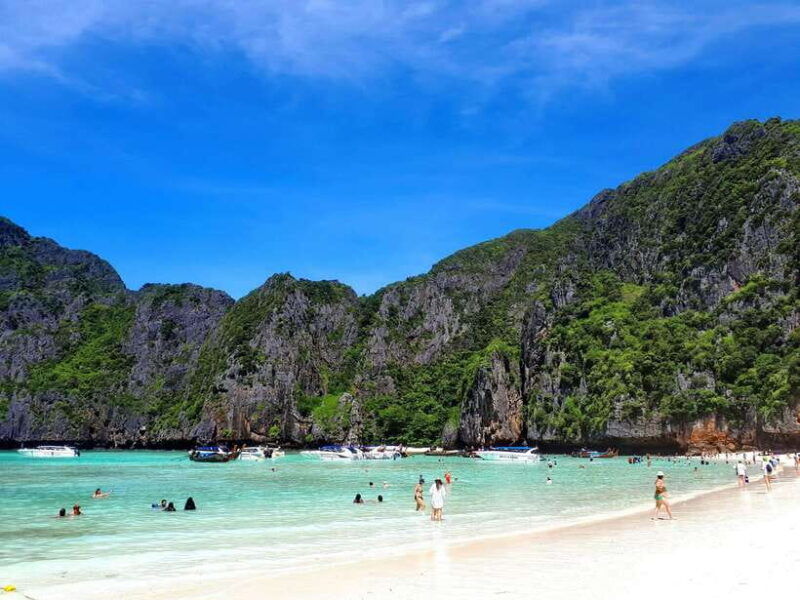 phi-phi-maya-bay-snorkeling-trip-with-shrak-by-speed-boat