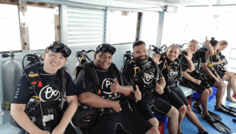 phi-phi-scuba-diving-with-portuguese-speaking-instructor