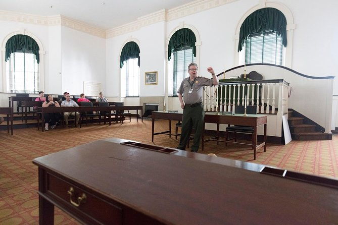 philadelphia-and-amish-country-1-day-tour-from-nyc-2