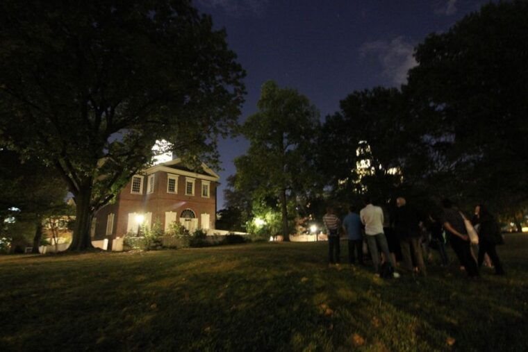 philadelphia-ghost-tour-by-candlelight