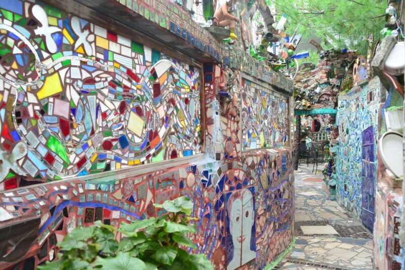 Philadelphia Murals and Street Art Tour with Magic Gardens - Itinerary Breakdown