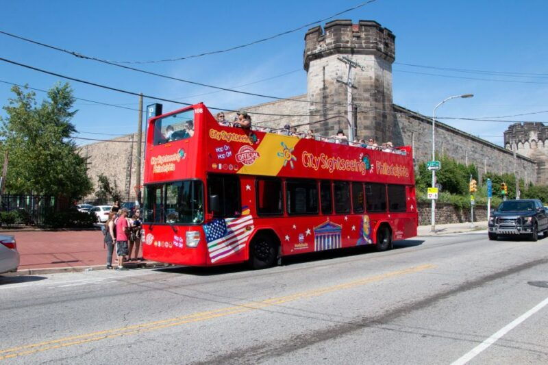 philadelphia-open-top-nighttime-bus-tour