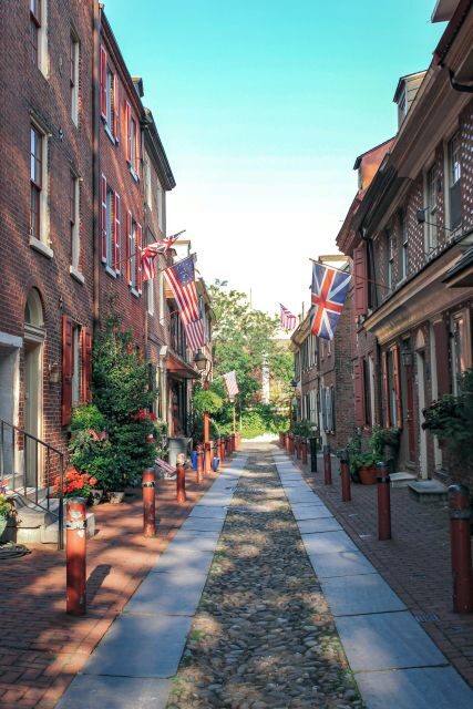 Philadelphia: Walking Tour of Colonial Nonsense - An Honest Look at the Tour Experience