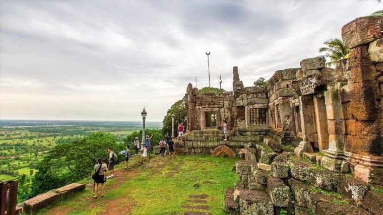 phnom-chisor-tonle-bati-private-tours-from-phnom-penh