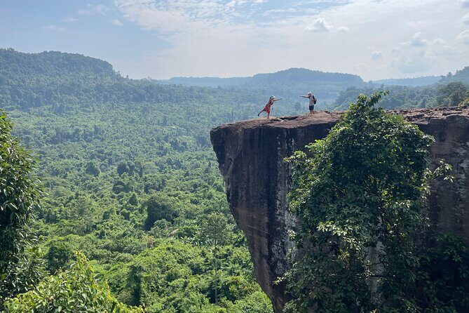 Phnom Kulen Waterfall and Banteay Srei Temple Tour from Siem Reap - Discovering Phnom Kulen: More Than Just a Waterfall