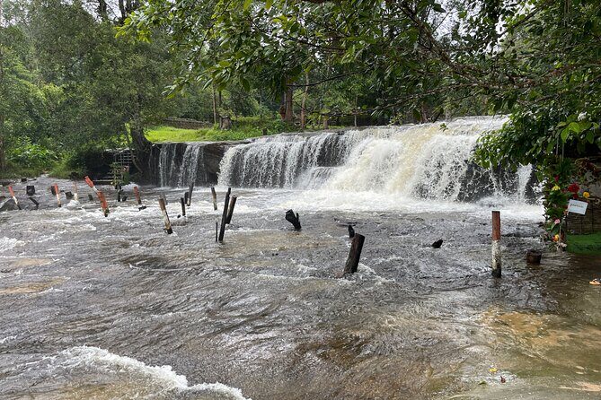 Phnom Kulen Waterfall and Banteay Srei Temple Tour from Siem Reap - Additional Stops for a Well-Rounded Day