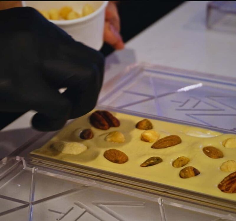 Phnom Penh: Chocolate Workshop - Make & Decorate Your Bar - The Value of the Experience