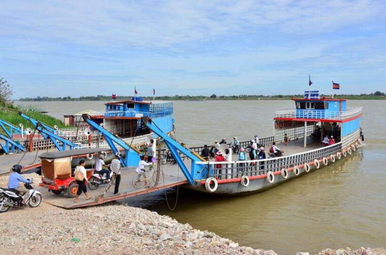 phnom-penh-city-and-silk-island-tour-no-genocide-sites