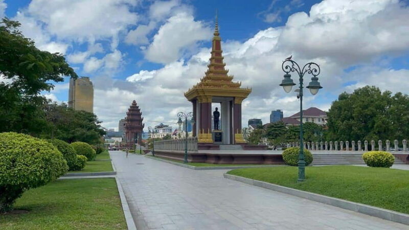 phnom-penh-city-tour-by-tuk-tuk