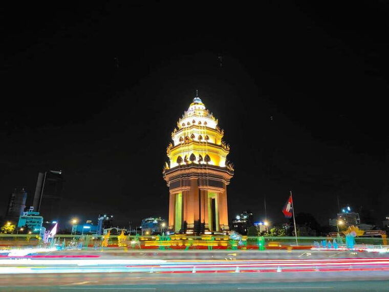 phnom-penh-city-tour-by-tuk-tuk