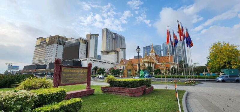 phnom-penh-city-tour-with-s21-and-killing-fields
