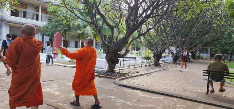 phnom-penh-city-tour-with-s21-and-killing-fields