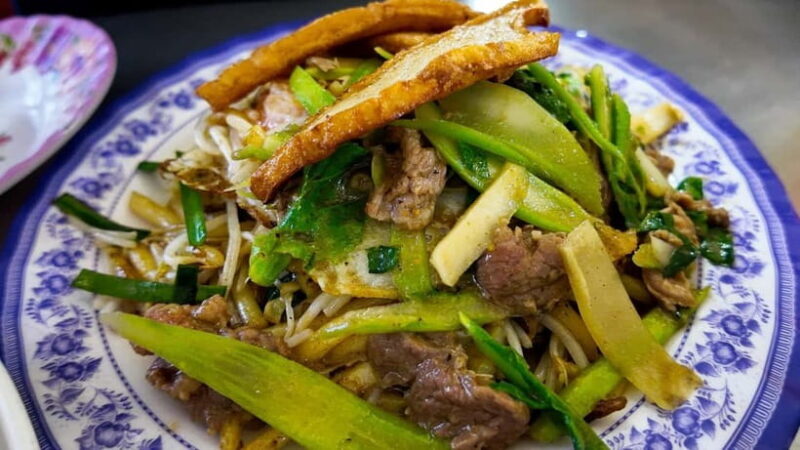 Phnom Penh: Evening Walking To Local Food Spots Only - A Taste of Phnom Penh: Evening Walking to Local Food Spots