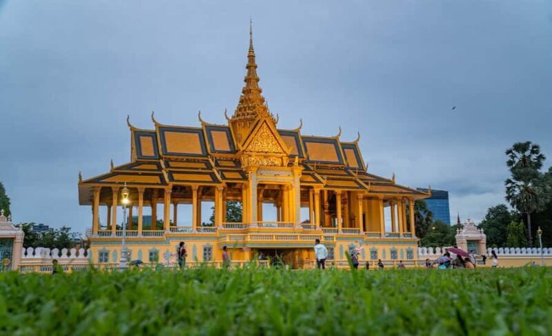 Phnom Penh: Highlights Tour Including National Museum - Key Points