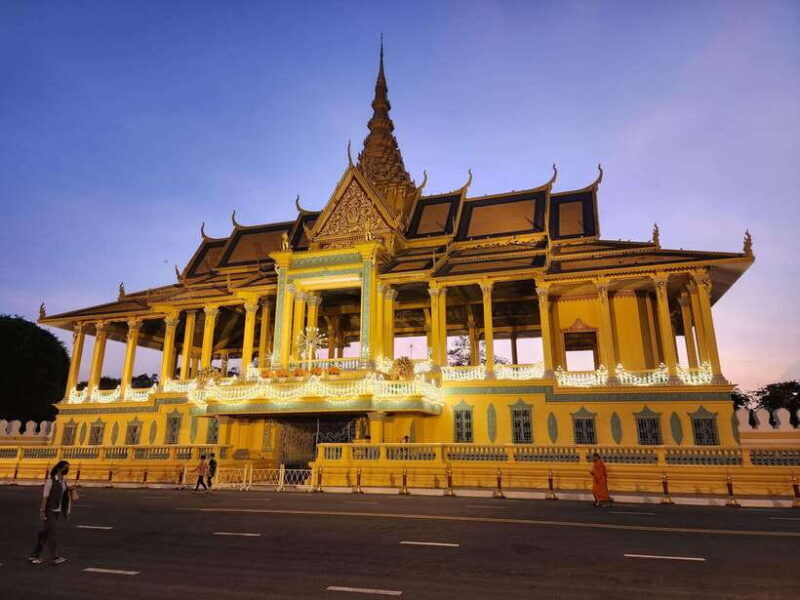 Phnom Penh: Highlights Tour Including S21 and Killing Fields - The Sum Up