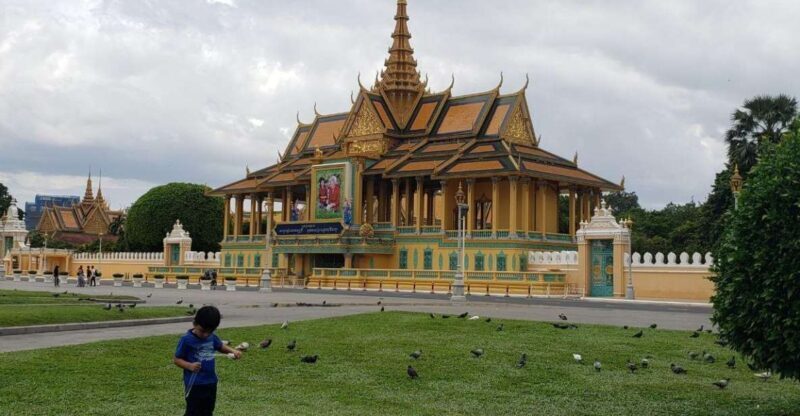 Phnom Penh Highlights Tour with Killing Fields & S-21 Prison - Value for Money