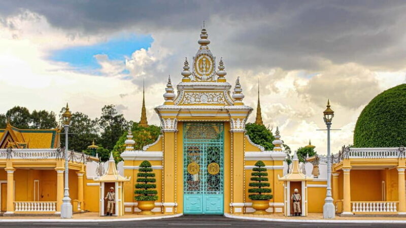 Phnom Penh: Instagram Day Tour - Food and Additional Highlights