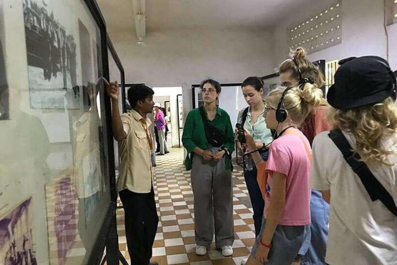 phnom-penh-killing-field-toul-sleng-genocide-museum-tour