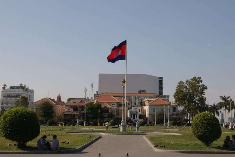 phnom-penh-killing-field-toul-sleng-prison-tour