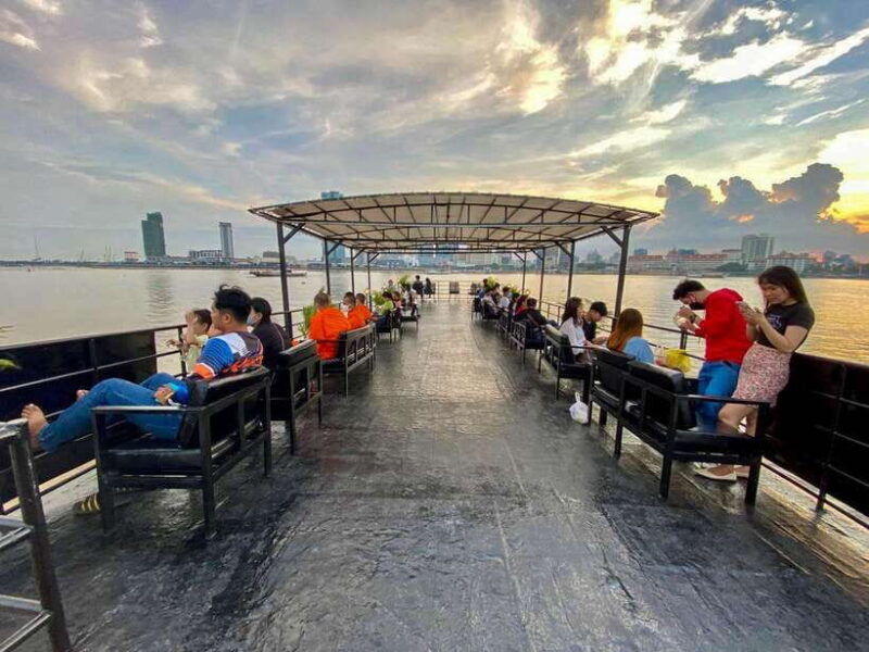 phnom-penh-mekong-river-sunset-cruise-and-tuk-tuk-ride