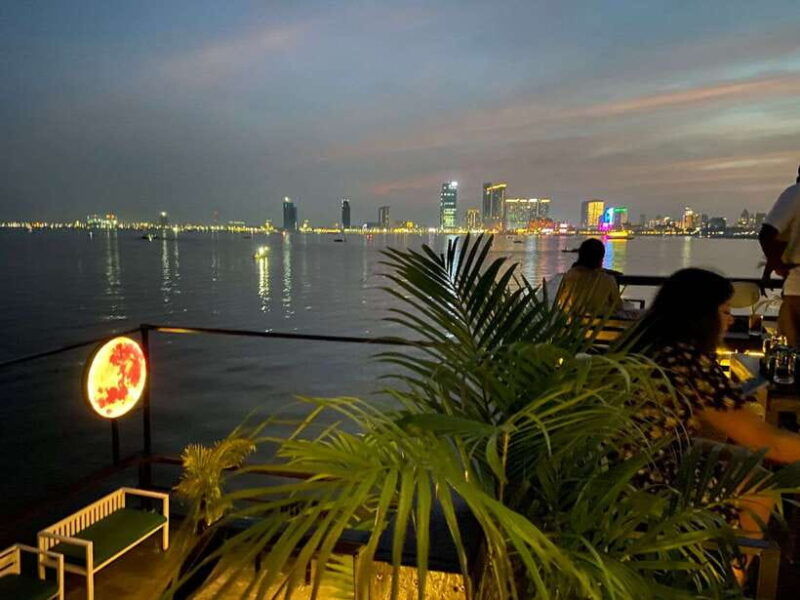 phnom-penh-mekong-river-sunset-cruise-with-free-flow-drink