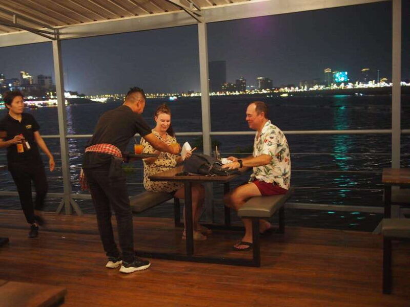phnom-penh-mekong-sunset-dinner-cruise-with-live-music