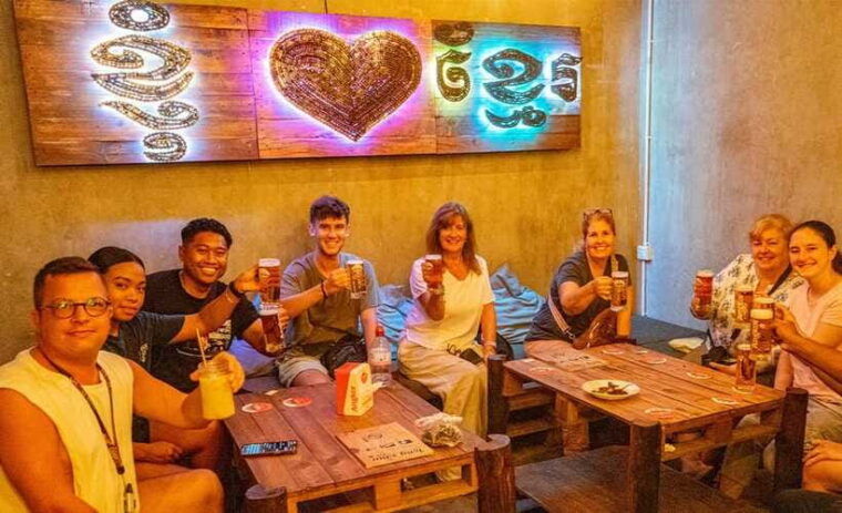 phnom-penh-night-foodie-tour-by-tuk-tuk-with-drinks