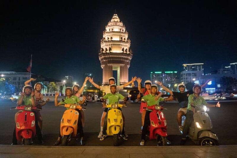 phnom-penh-night-foodie-vespa-tour