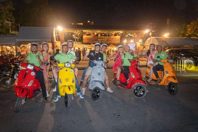 phnom-penh-night-foodie-vespa-tour