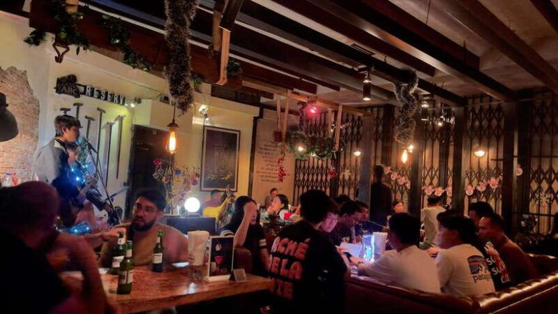 phnom-penh-nightlife-hidden-local-bars-tour
